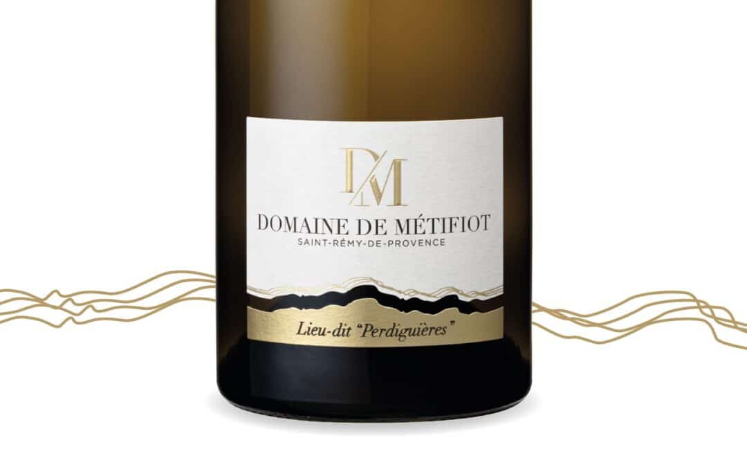Nouvel habillage pour le vin blanc AOP du Domaine de Métifiot